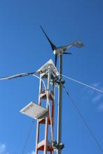 VE7LGN wind generator (doesn't appear to be working!?)